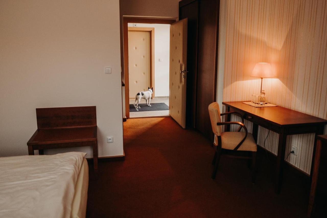 Golf Hotel Austerlitz Екстер'єр фото