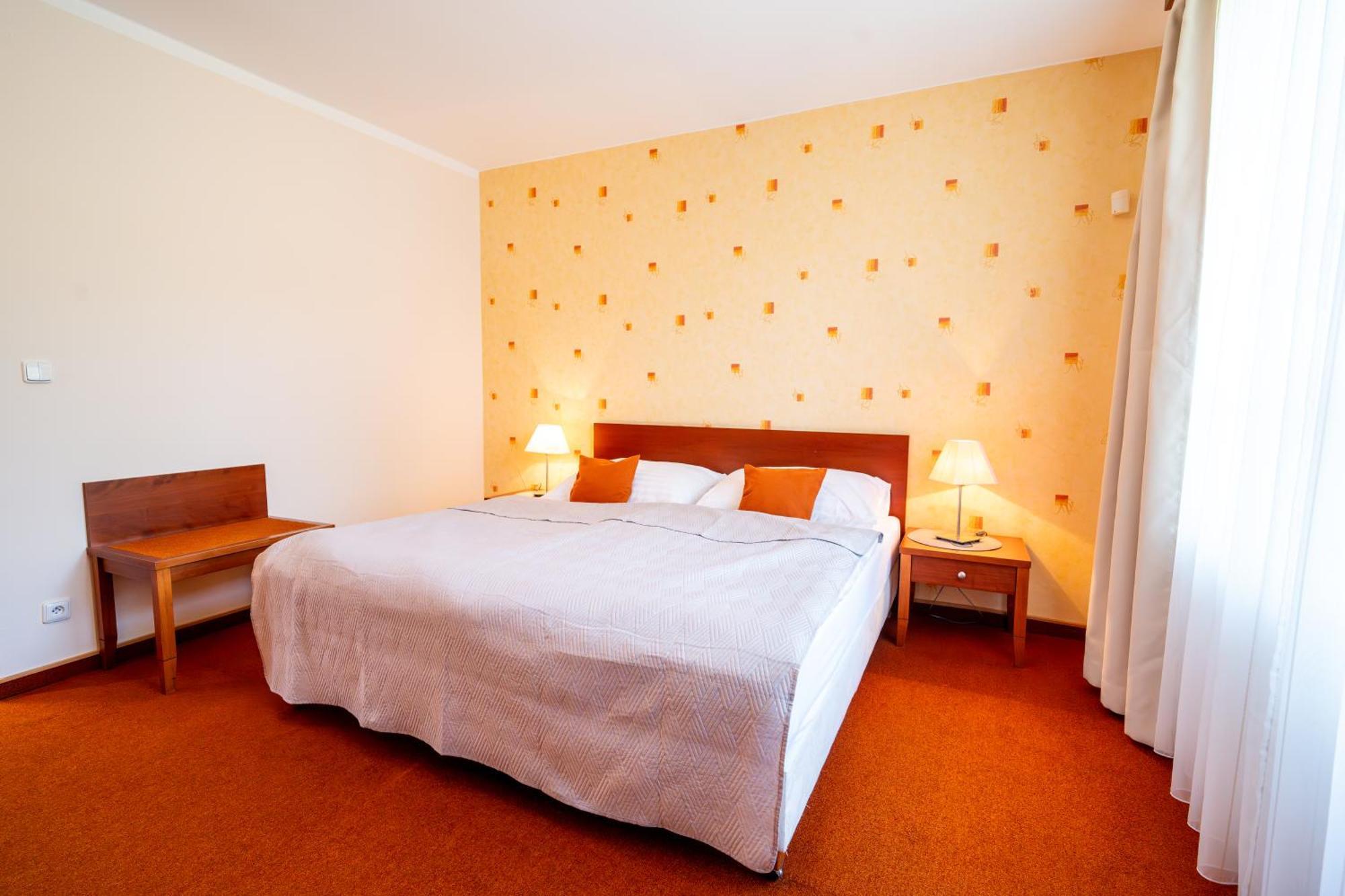 Golf Hotel Austerlitz Екстер'єр фото