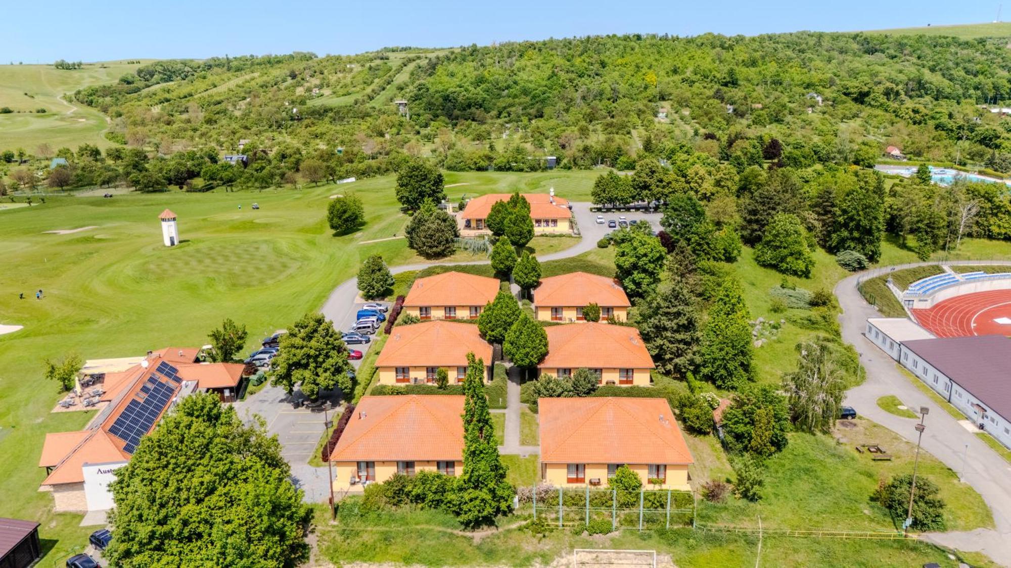 Golf Hotel Austerlitz Екстер'єр фото